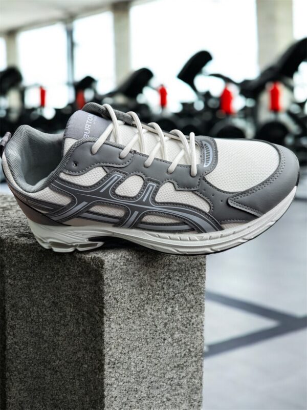 BASKET BURTON ~ JARON GRIS ~ POINTURE 41